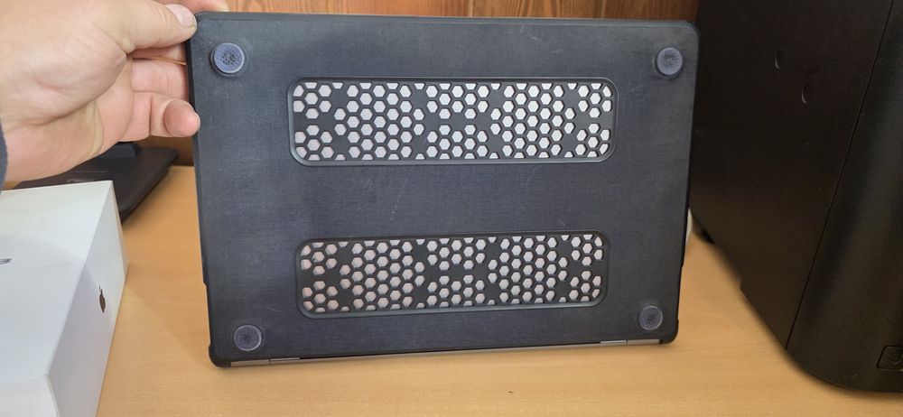 MakBook Air m1 256GB