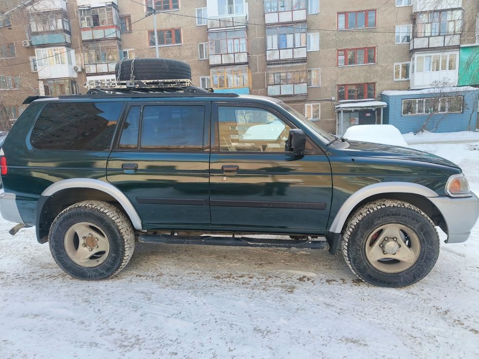 Продам Митсюбиси монтеро спорт