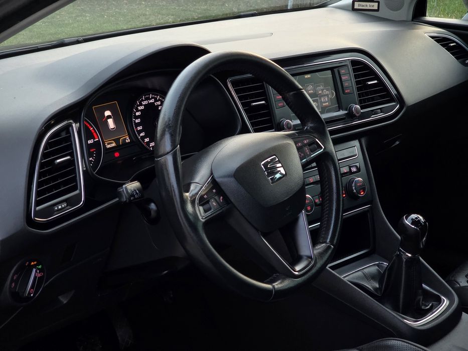 Seat Leon / Automotive / Piele / Led / Xenon