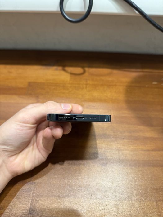 Продам iPhone 12 pro 128 gb