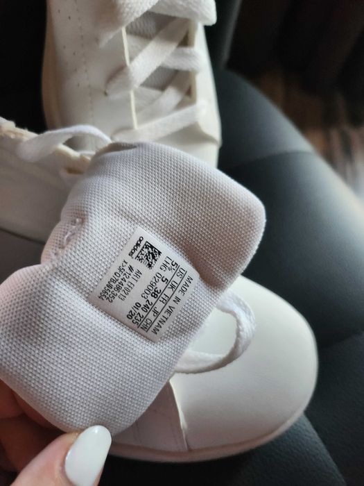 Дамски кецове Adidas