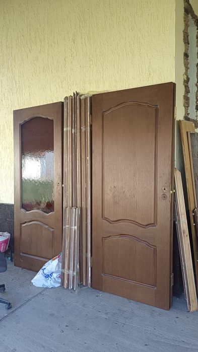 Продам двери б/у