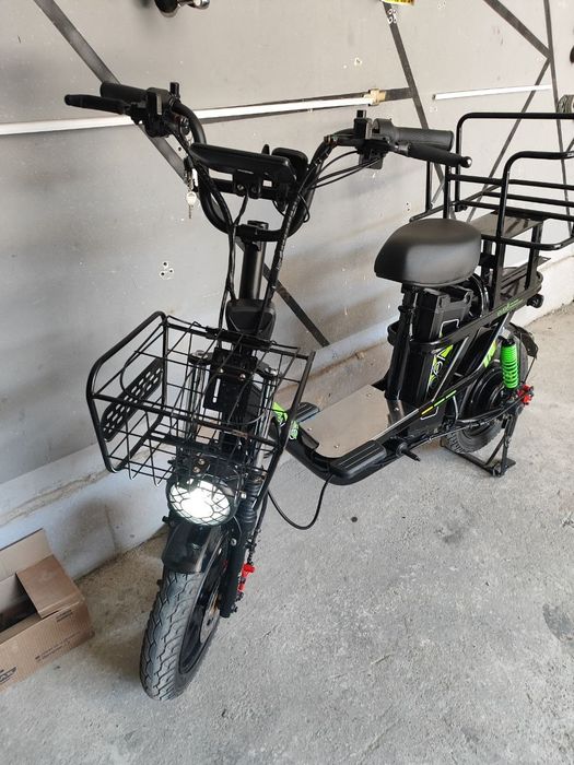 Srochna sotiladi Skuter