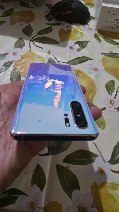 Huawei P30 Pro  Breathing Crystal