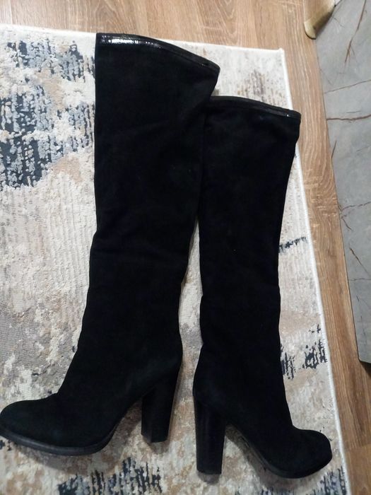 Продам зимние замшвые батфорды
