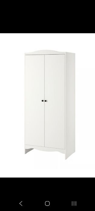 Vind mobilier compus din pat extensibila  si dulap haine  copii