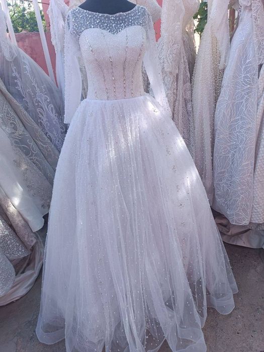 Келин куйлаклар сотилади оптом