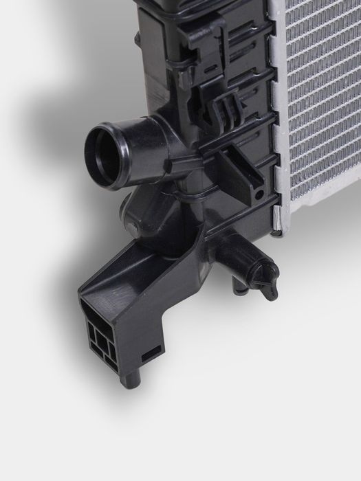 Cobalt radiator MT/AT