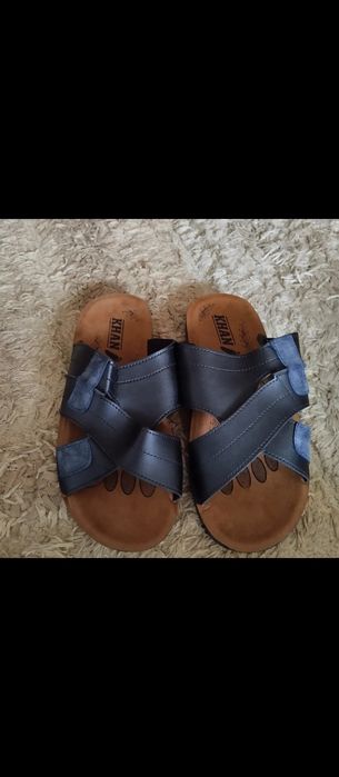 Продаю мужскую обувь