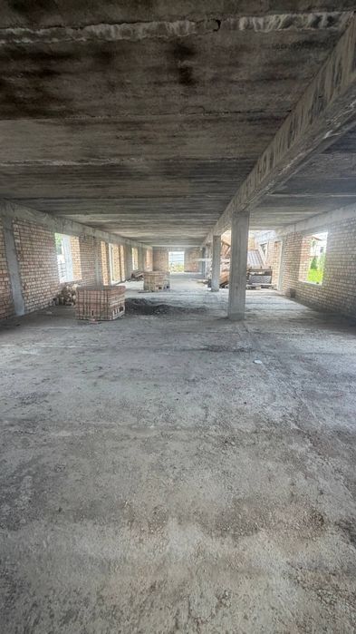 Срочно продаётся  под бизнес помещения  площадью 6-соток