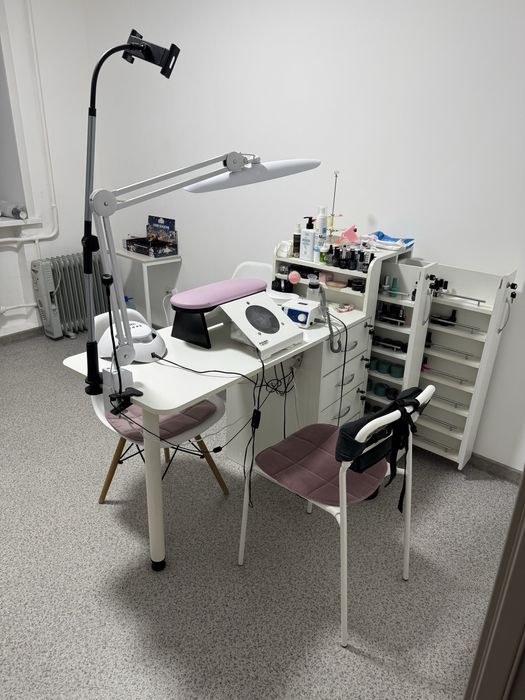 Продам все для маникюра