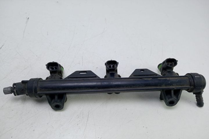 Rampa injectoare   cu injectoare 03E133320A Seat Ibiza a 3-a generati