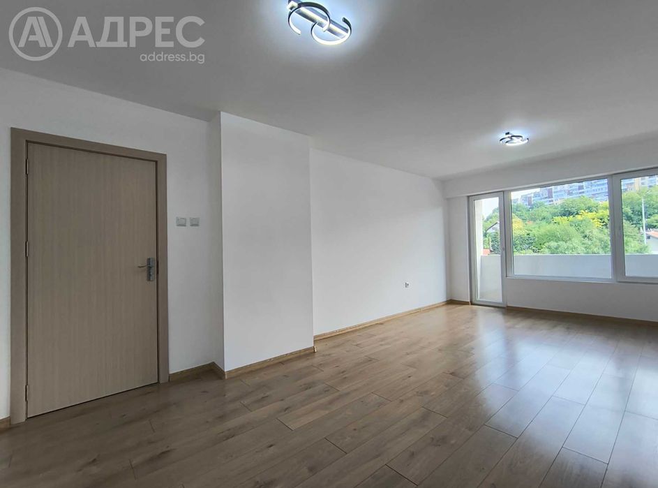 Двустаен апартамент, Родина 2, 61 кв.м., ет. 6/8, след ремонт
