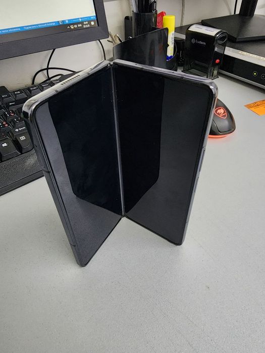 Samsung Galaxy Z Fold 5