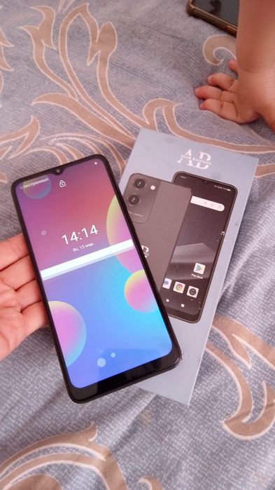 Телефон сатылады