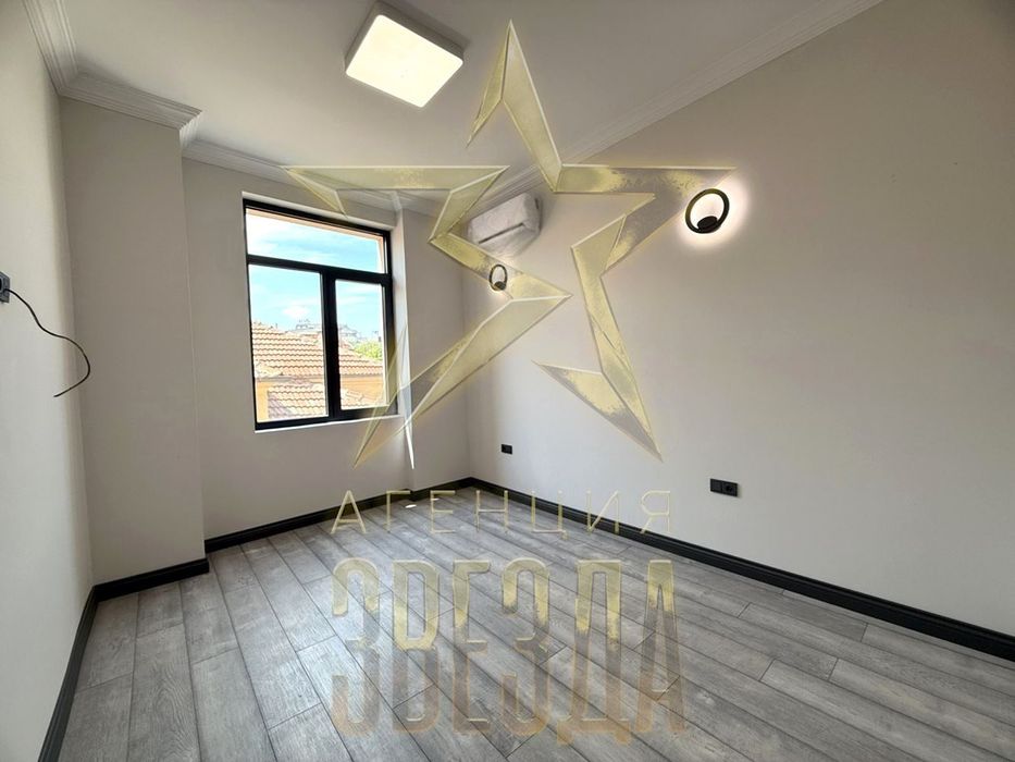 Продава се Тристаен апартамент в Пловдив, Център - 100 кв.м за 3000 €/кв.м - Снимка #3