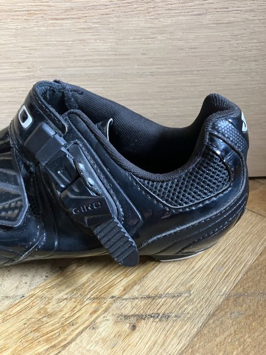 Giro Apekx 43 pantofi cilclism