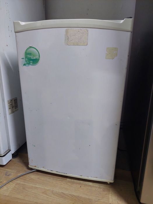 Продам мини холодильник