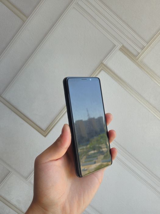Samsung S9+ Отличный