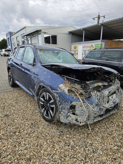 Bmw Ix3 2023 full electric avariat