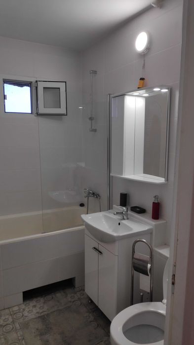 Proprietar vand apartament 2 camere