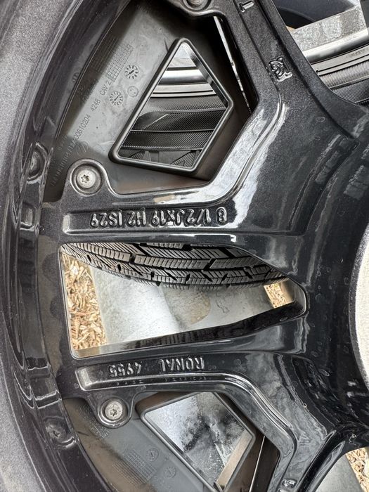 Продам диски от Бмв  с резиной