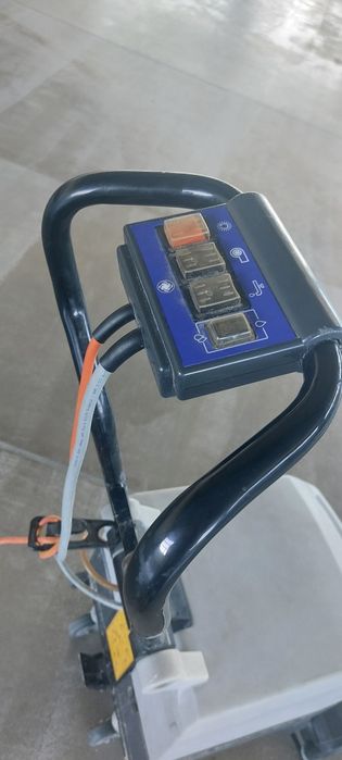 Nilfisk подопочистваща 220v