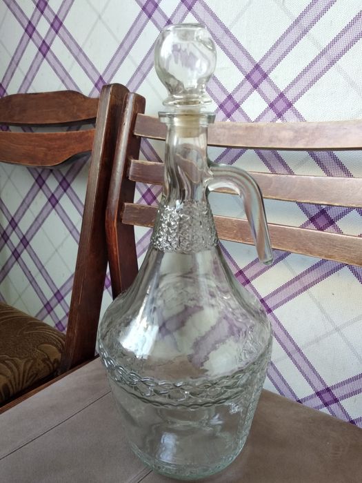 Графин стеклянный 2 литровый