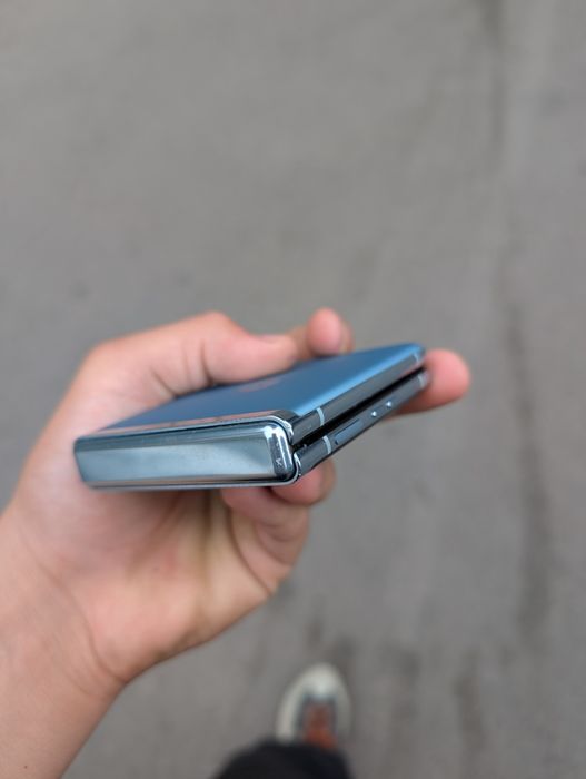 Razr 40 ultra торг
