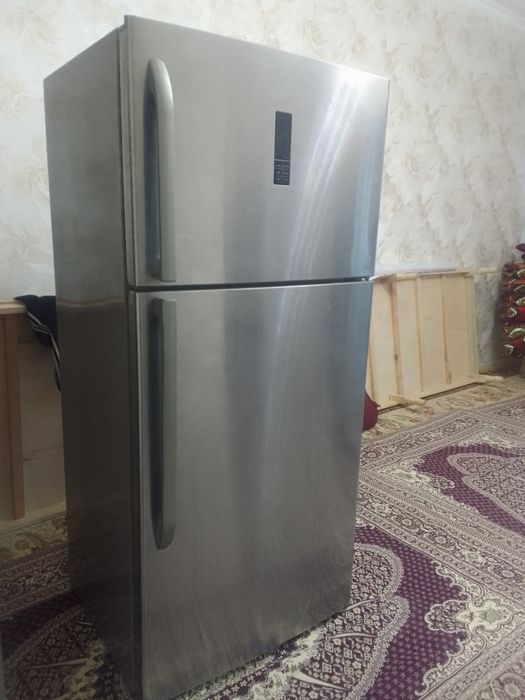 Тез арада сатлады LG.холодильнмк отлечниео