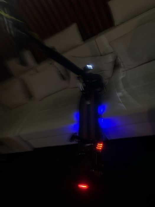 Vand trotineta buna jrh cu scaun