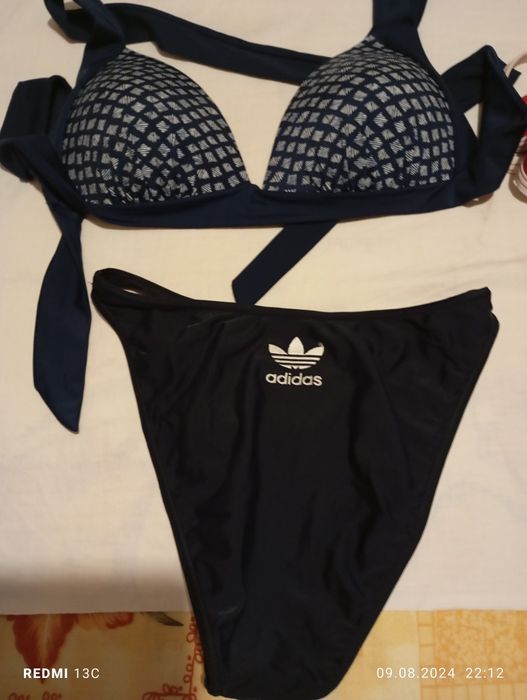 Costum baie 2 piese diferite măr M-L