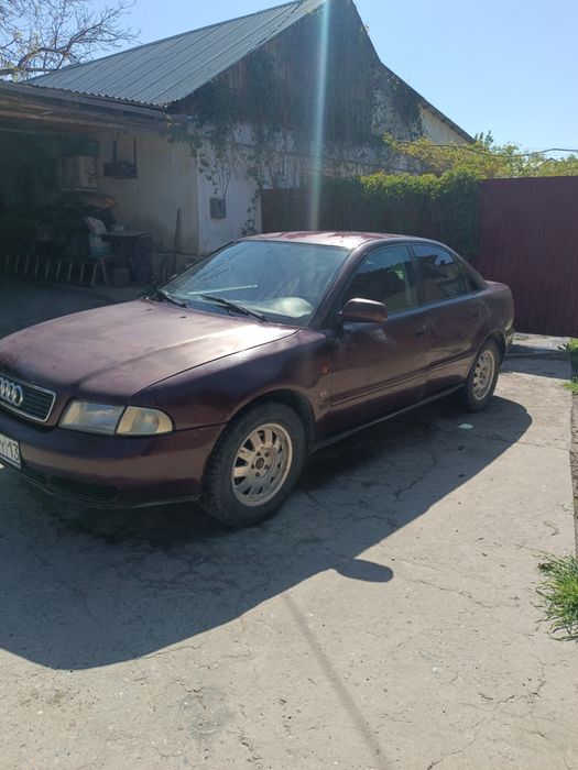 Ауди А4 автомат.
