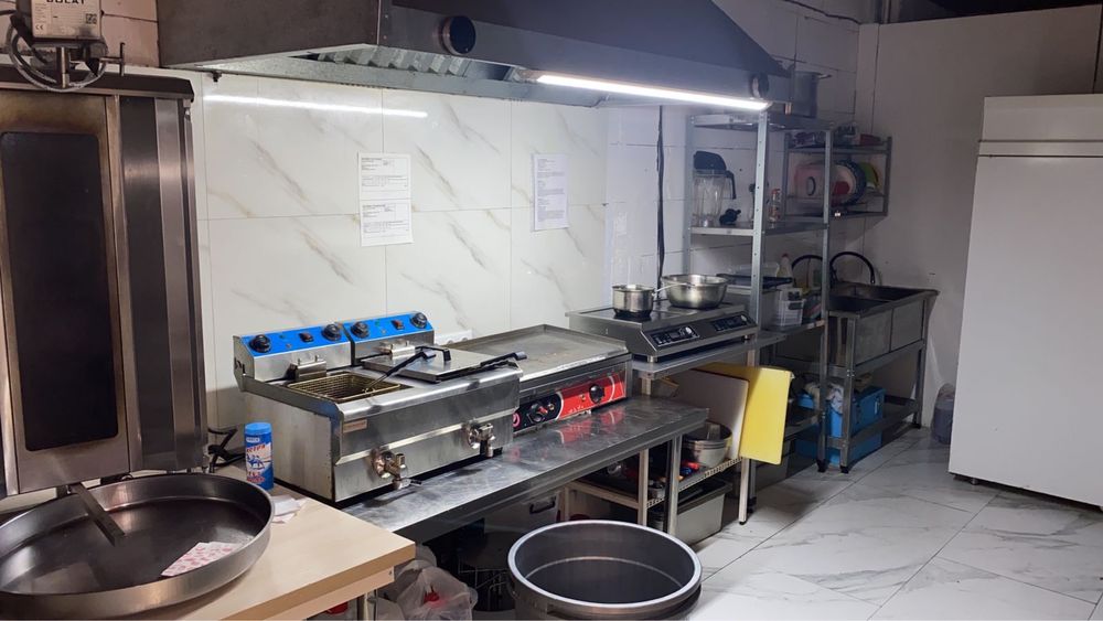 Продам разделочные столы