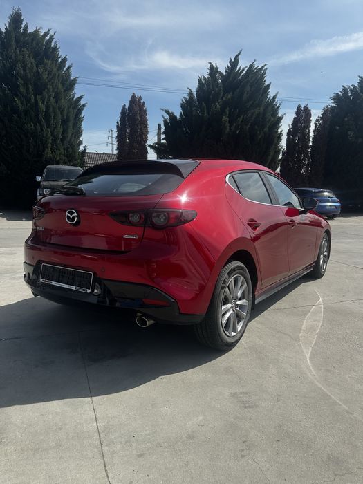 Mazda 3 Hybrid AVARIAT!!