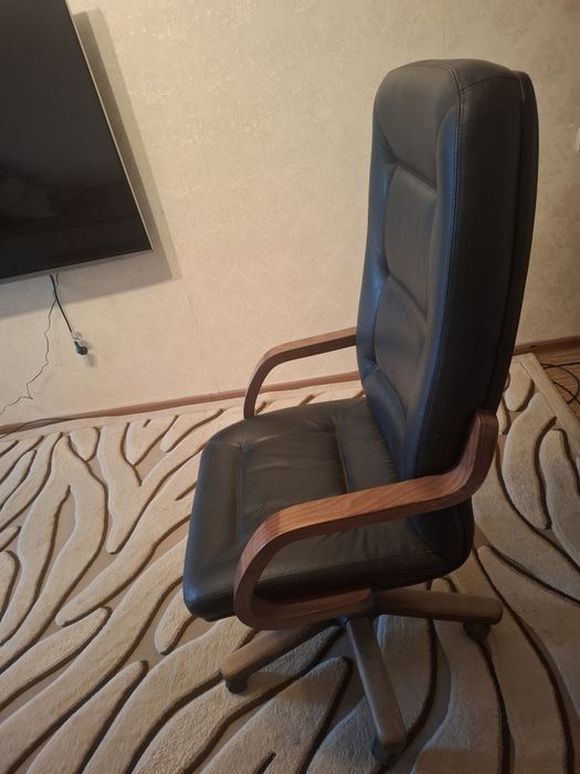 Кресло  для офиса и дома