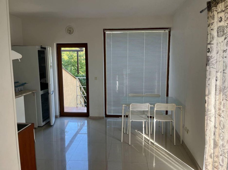 Къща в района на  м-т Траката!