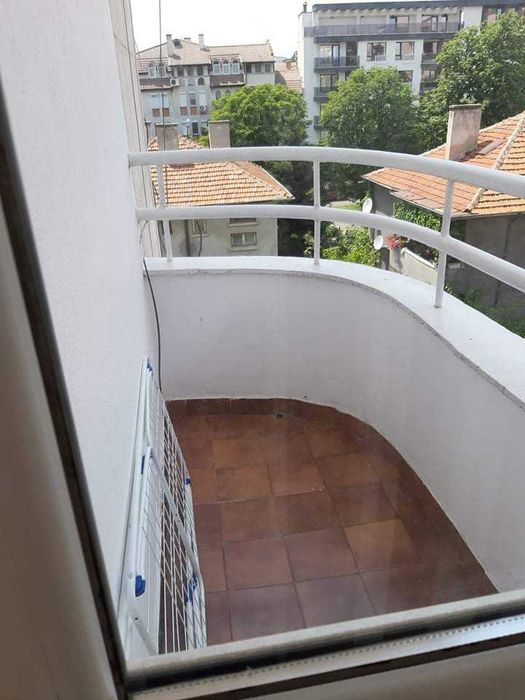 Дава се под наем апартамент в идеалния център на Кърджали