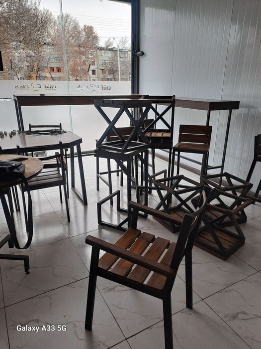 Стол стуллар сотилади