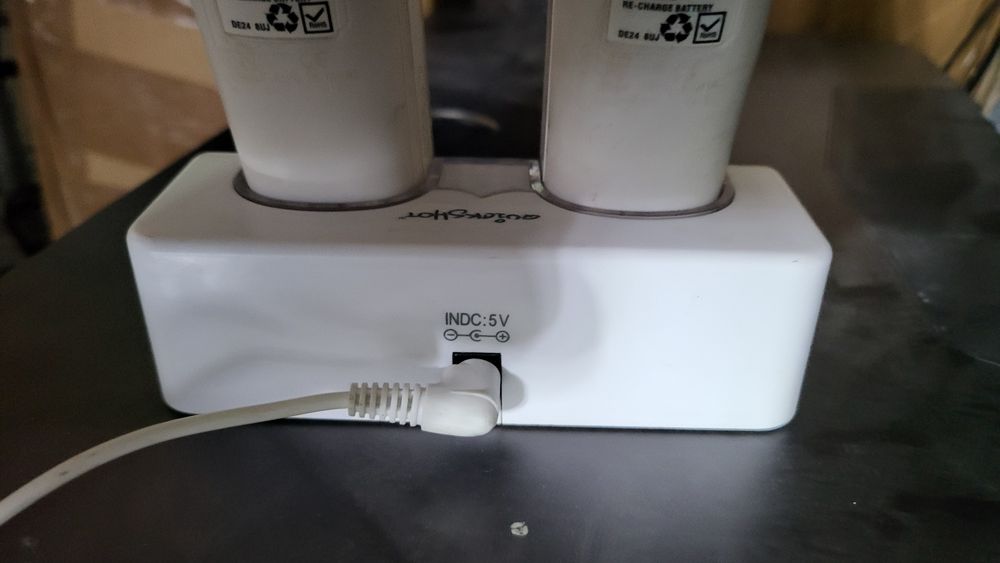 Геймърски аксесоар док станция зарядно за контролери за Nintendo Wii