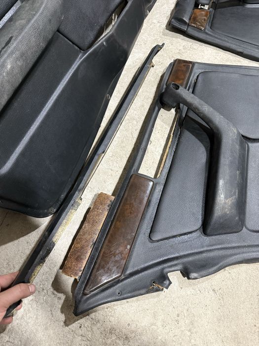 Обшивки кожа на BMW e34