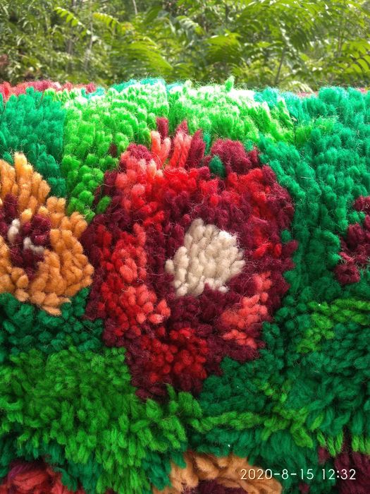 Килим китеник запазен