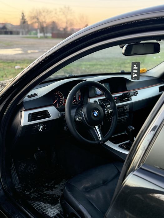 Vând BMW E90 facelift