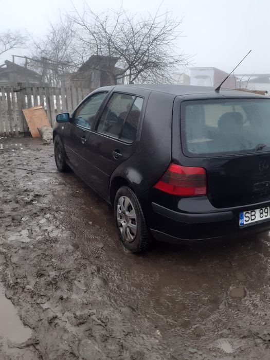 Se vine golf 4 pentru detali apelati la nr de tel