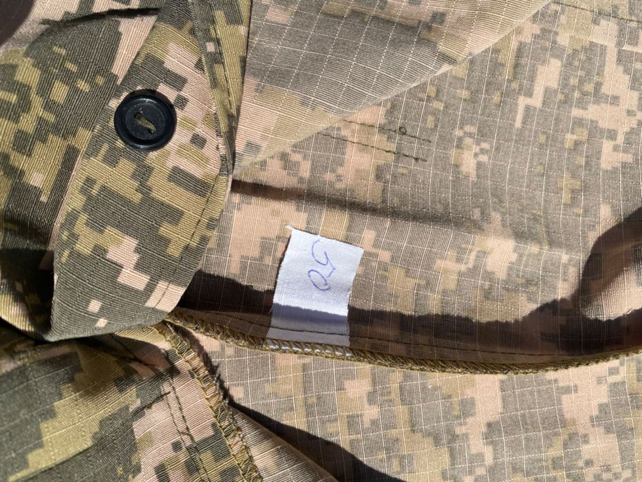 Продам камуфляжный костюм