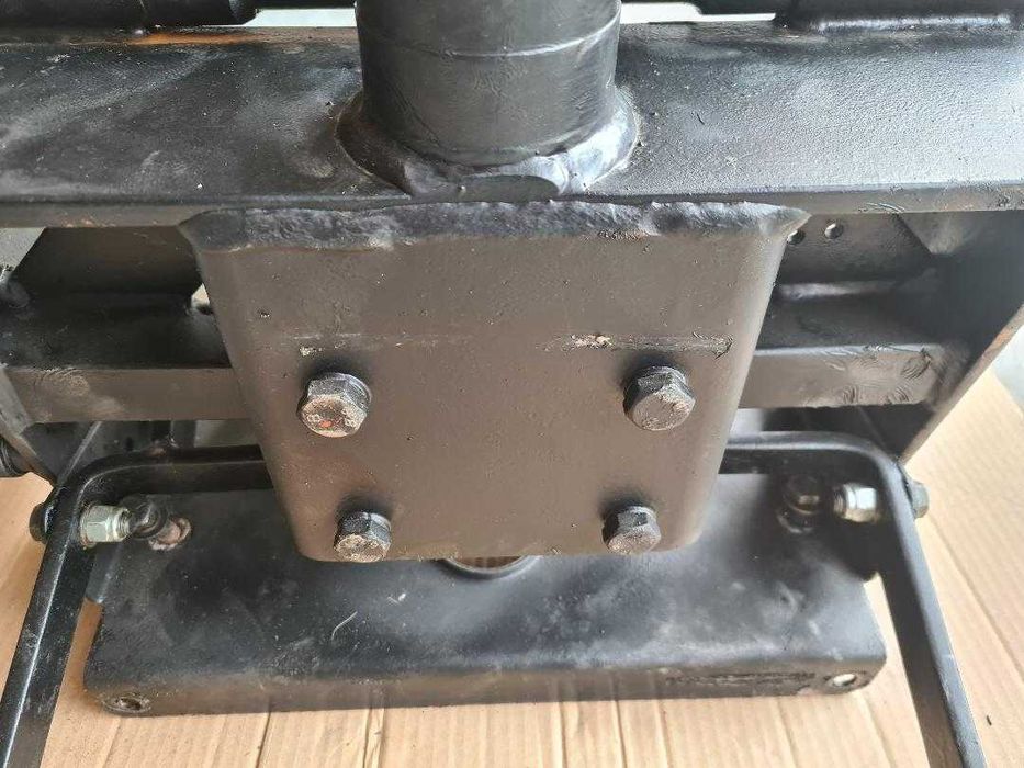 priza putere fata tractoras tuns iarba