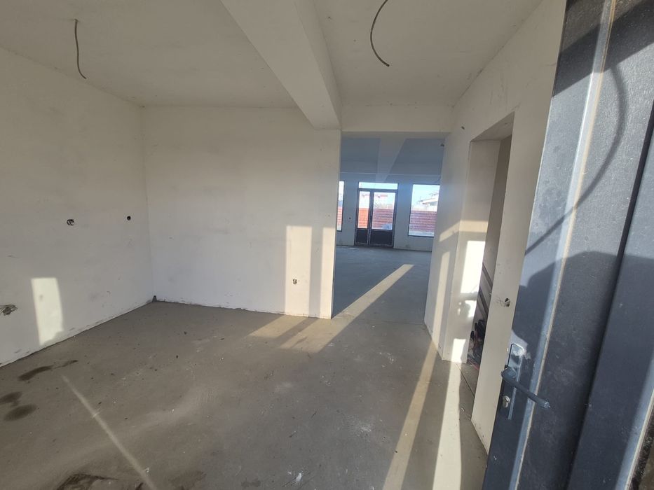 Vila de vânzare P+1+M mangalia