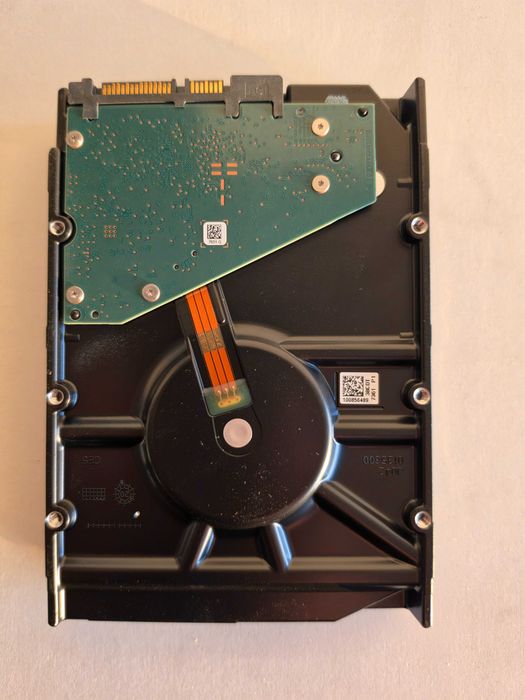 Seagate 8 TB EXOS Enterprise HDD 2 броя