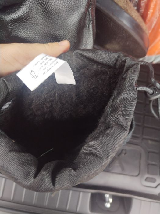 Продам новые утеплённые сапоги