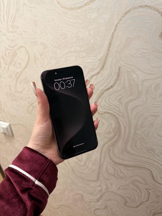 Продам iPhone 15 Pro Max на 256 ГБ.